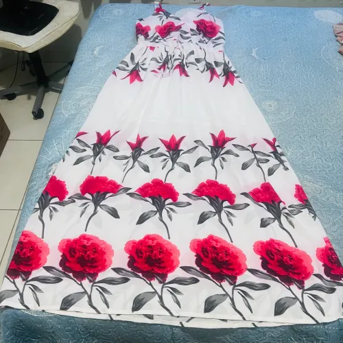 Vende-se vestido