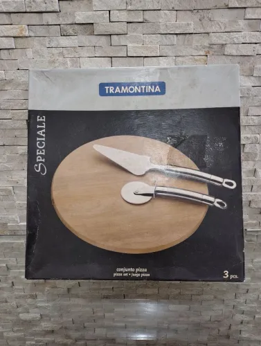 CONJUNTO PiZZA TRAMONTiNA SPECiALE negociável KiT 03 PEÇAS: TÁBUA, ESPÁTULA E FATiADOR