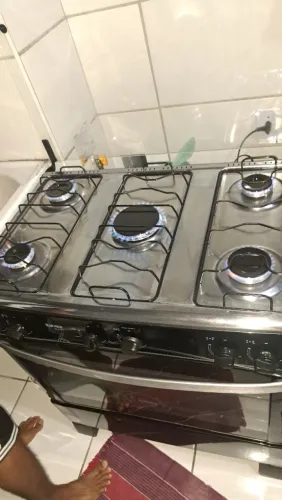 Fogão 5 bocas com forno