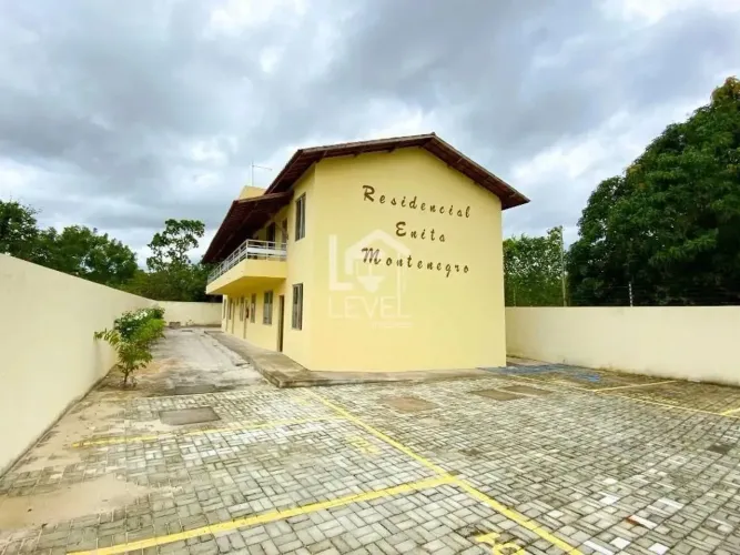 Apartamento com 2 dormitórios para alugar, 52 m² por R$ 687,51/mês - Tapera - Aquiraz/CE