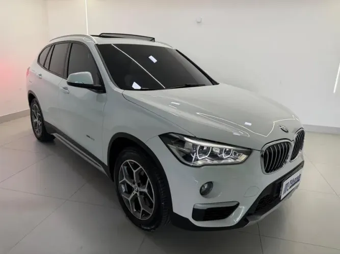 BMW X1 Sdrive 20I X-line 2.0 TB Active Flex 2017