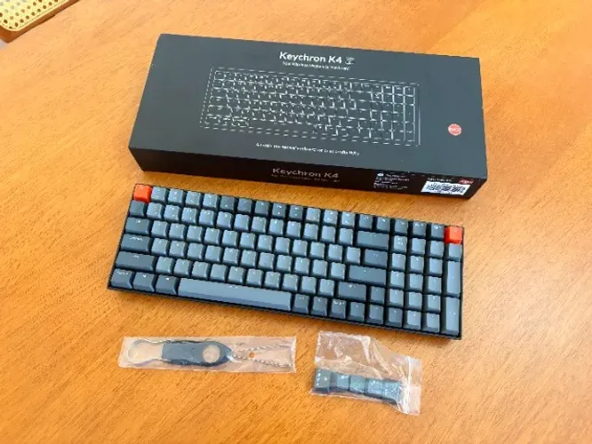 Teclado mecânico Keychron K4 V2