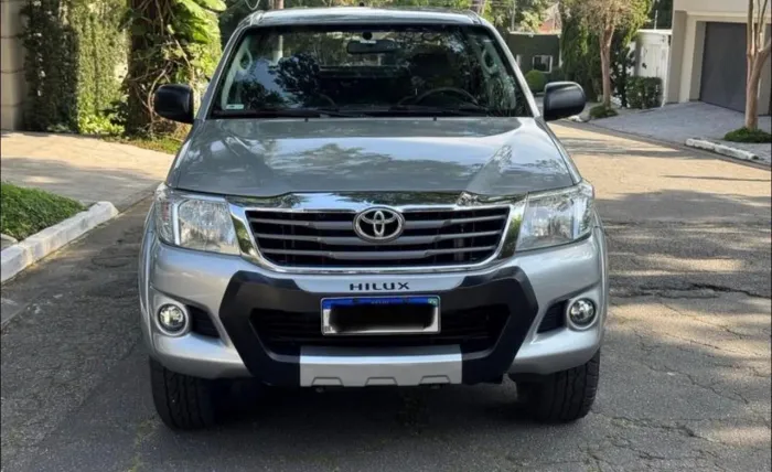 Toyota Hilux CD SR 4X2 2.7 16v/2.7 Flex Aut. 2015