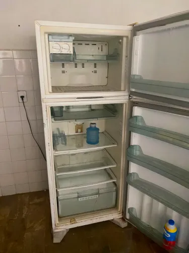 Vendo geladeira Brastemp