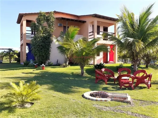 Pousada lindíssima à venda com 8 suítes em ótima localização na Bahia!