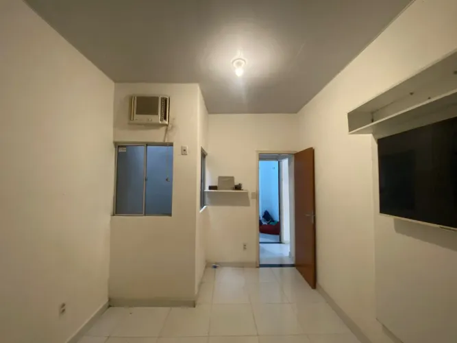 Alugo apartamento
