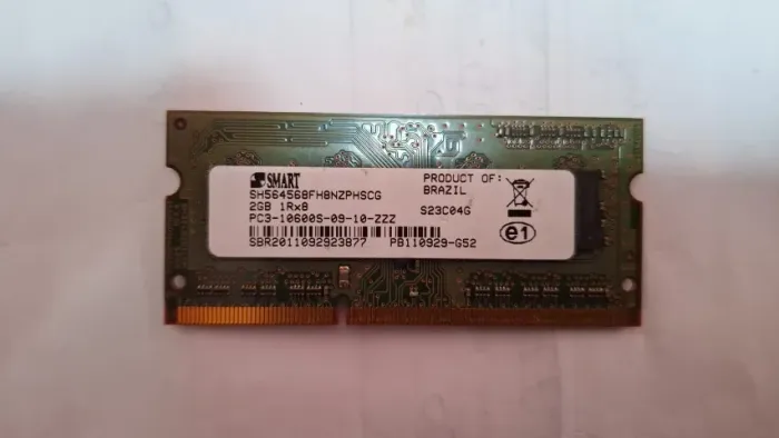 Memória Ram 2 Gb DDR3 de notebook Smart
