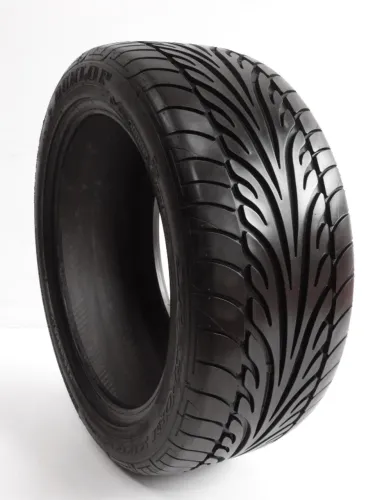 Pneu 235/45r17 Dunlop Bridgestone Delinte Kumho Audi Mercedes Volvo Passat Unidades Ótimos