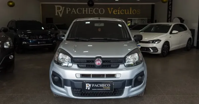 Fiat Uno Attractive 1.0 EVO Fire Flex 8V 5P 2021