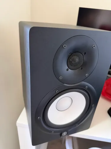 Par de Monitores Yamaha Hs7 