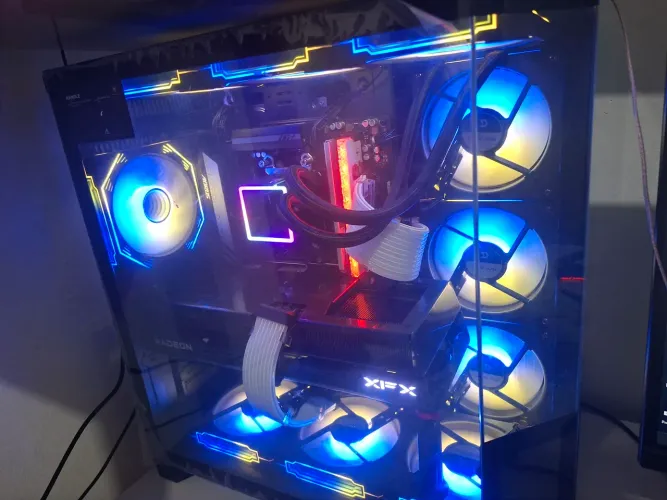 PC Gamer High End Ryzen 9 + 9070XT