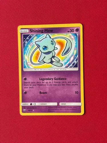 Carta Pokémon Mew Luminescente em Inglês