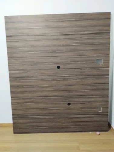 Painel de TV de embutir