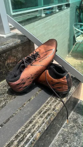 Vendo chuteira New Balance Tekelza linha profissional  N:40