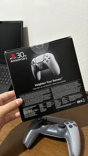 Controle Ps5 edição 30 anos