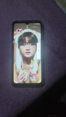 Moto E7 Power com defeito de tela trincada