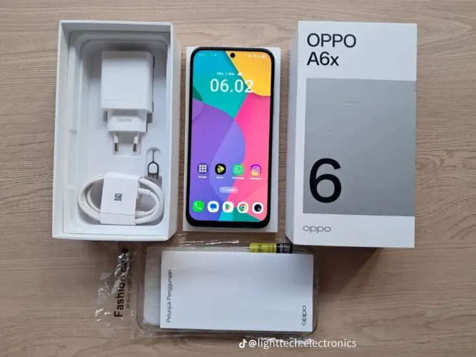 Smartphone OPPO A6x 128GB 4GB+8GB RAzul <br>Azul | 12GB RAM (4GB + 8GB