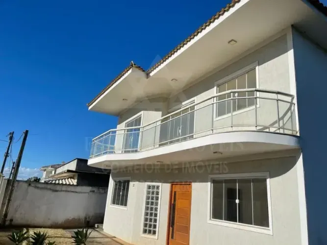 Casa espetacular com 5 quartos sendo 4 suítes no Lago do Paraíso - Saquarema/RJ