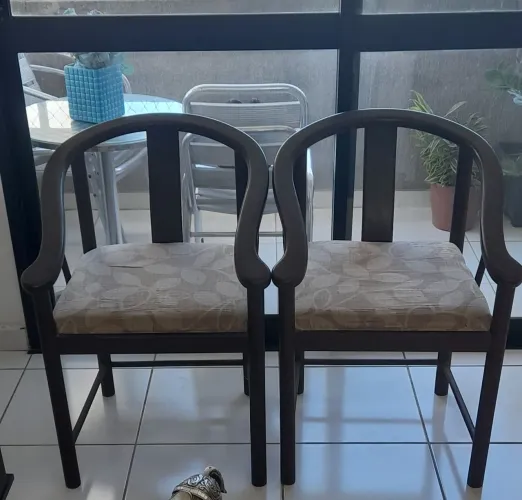 Vendo 2 cadeiras