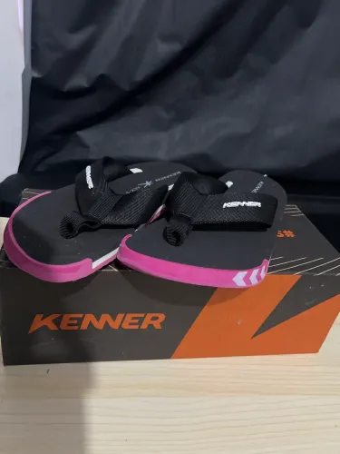 Chinelo da Kenner