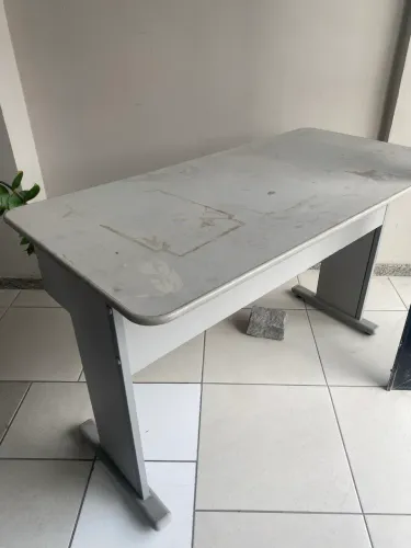 Mesa para escritório.