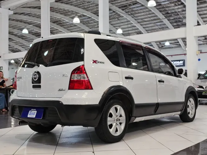 Nissan Livina X-gear Sl/X-gear 1.8 Flex F. Aut. 2013