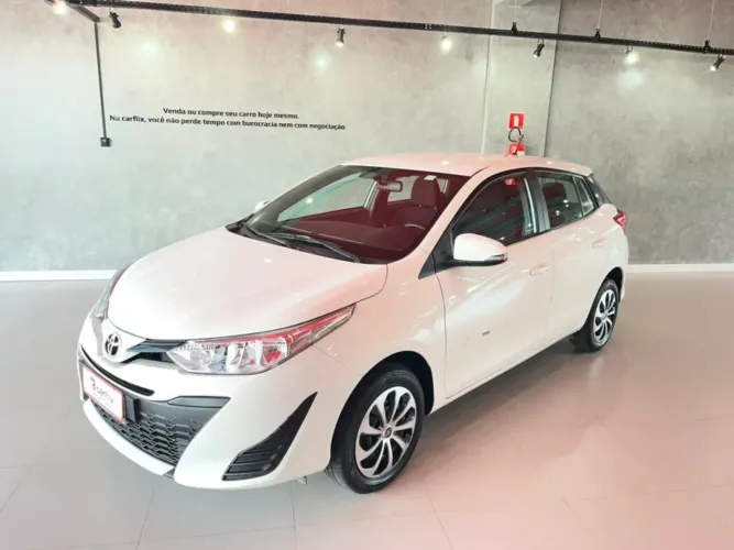 Toyota Yaris Live 1.3 Flex 16V 5P AUT 2022