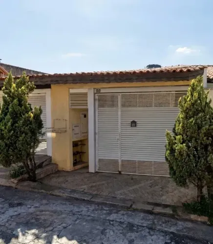 Casa para alugar, 40 metros quadrados com 1 quarto, lavanderia e mini quintal, Vila Zat, P