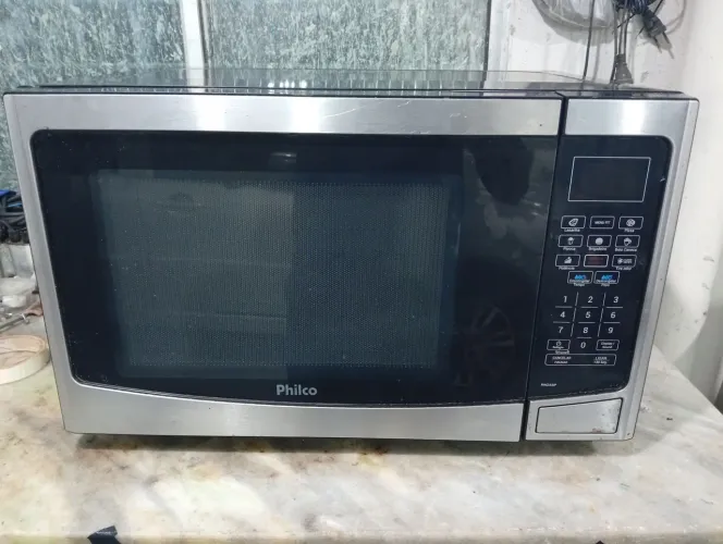 Microondas Philco 30 litros preto