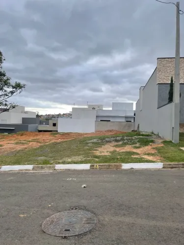 Terreno à venda em Tatuí-SP na Vila Doutor Laurindo com 175,00 m² de área. Confira já!