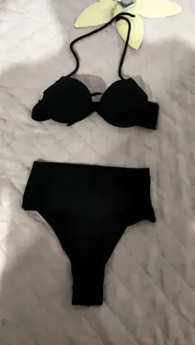 Biquíni preto canelado