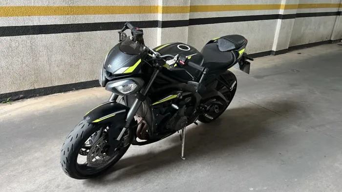 Triumph Street Triple 765 RS