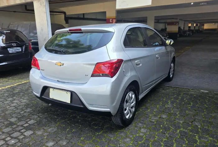 Chevrolet Onix Hatch LT 1.0 8V Flex Mec. 4P 2019