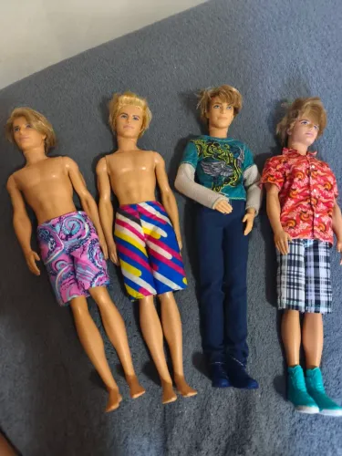 Bonecos Kens Mattel (valor unitário)