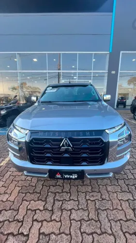 Mitsubishi TRITON HPE-S 2.4 CD 4X4 TB Diesel Aut. 2026
