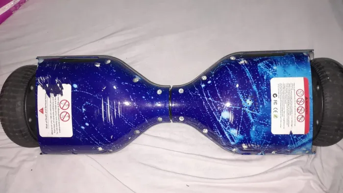 Hoverboard usado com defeito na bateria- ideal para concerto pu uso das peças