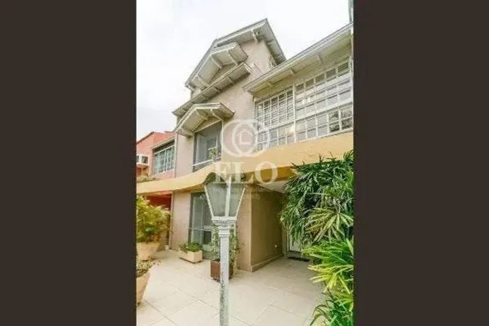 Casa 4 Dormitórios