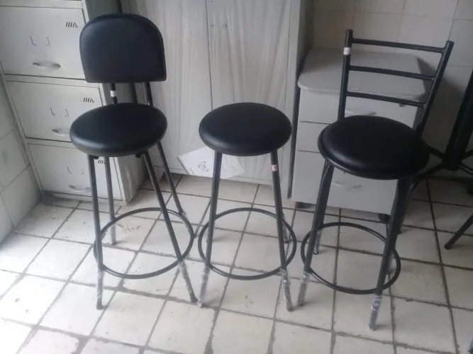 Banco alto para balcão ou cozinha americana
