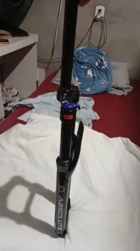 Suspensão absolute