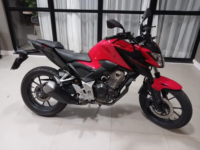 Honda CB 300 F ABS 2024