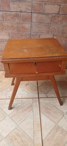 criado mudo usado, para usar ou restaurar