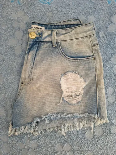 Short Jeans Curto sem Lycra Lavagem Clara