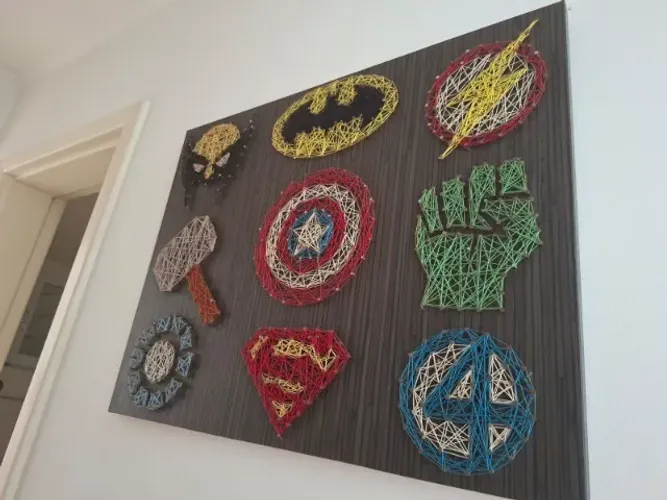 Quadro pregos e linhas de Super-Heróis Marvel