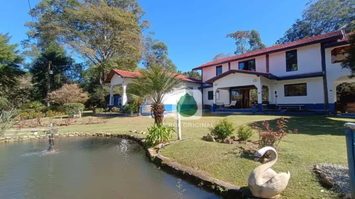 Chácara com 7 dormitórios à venda, 54000 m² por R$ 2.700.000,00 - Santa Luzia - Sapucaí-Mi