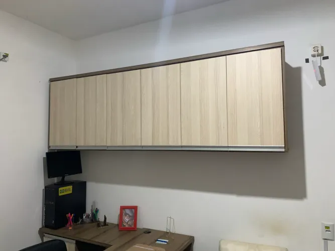 MÓVEIS DE ESCRITÓRIO 