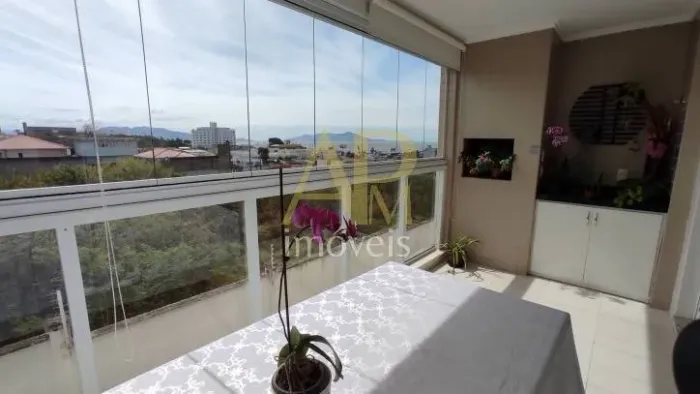 Apartamento semimobiliado: 3 dorm (1 suíte) no Mirante Quatro Estações/SJ