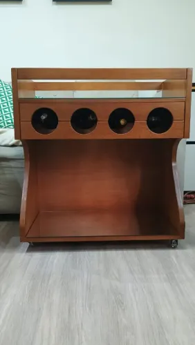 Barzinho espelhado