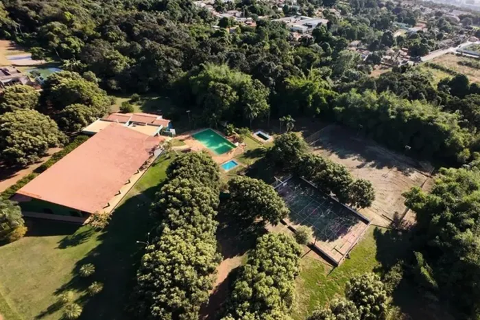 Invista em Imóvel Comercial na Vila Goulart, MT