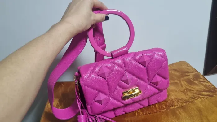Bolsa Luiza Barcelos Nova, com alça de mão e tiracolo