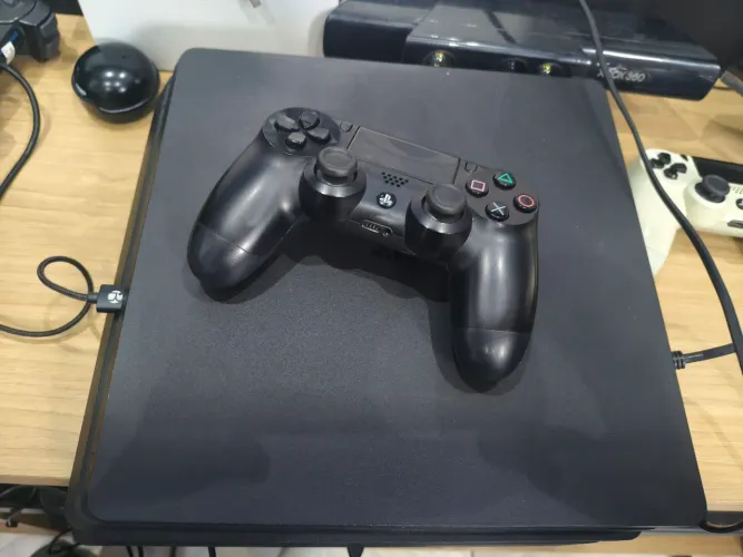 PS4 SLIM DESBLOQUEADO 1 Terá